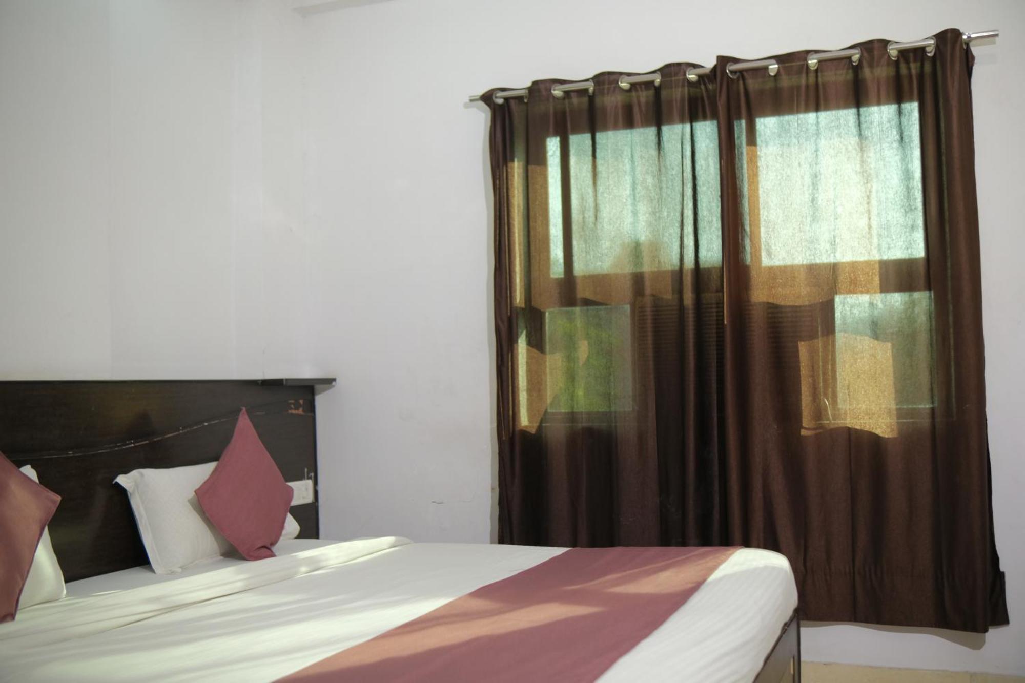 Hotel Quality Time Udaipur Ngoại thất bức ảnh