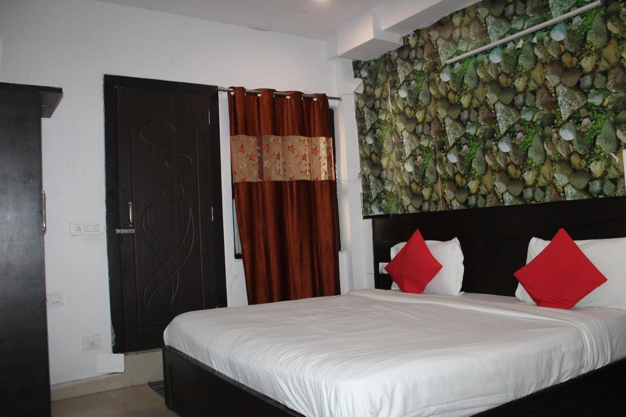 Hotel Quality Time Udaipur Ngoại thất bức ảnh