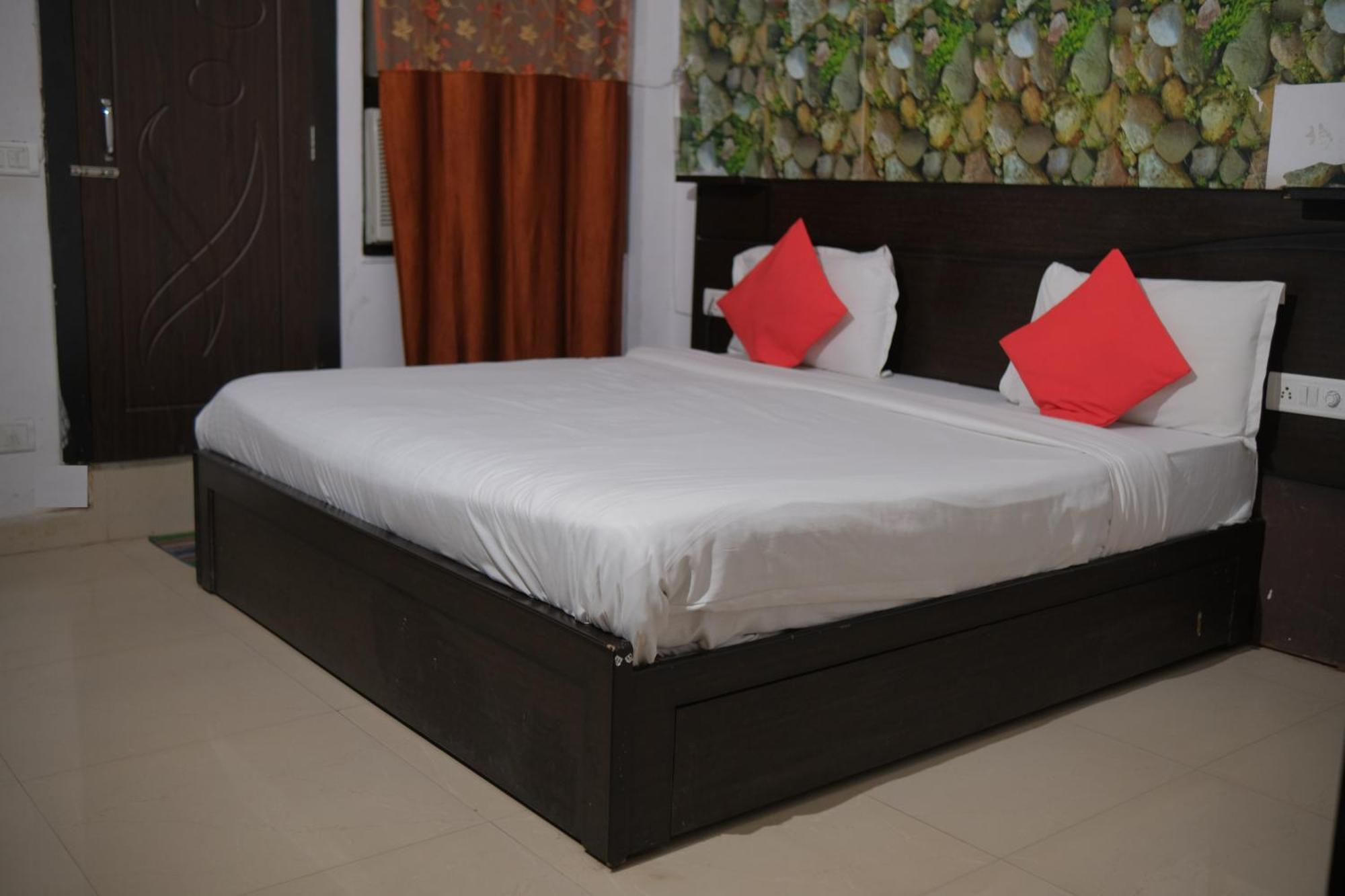 Hotel Quality Time Udaipur Ngoại thất bức ảnh