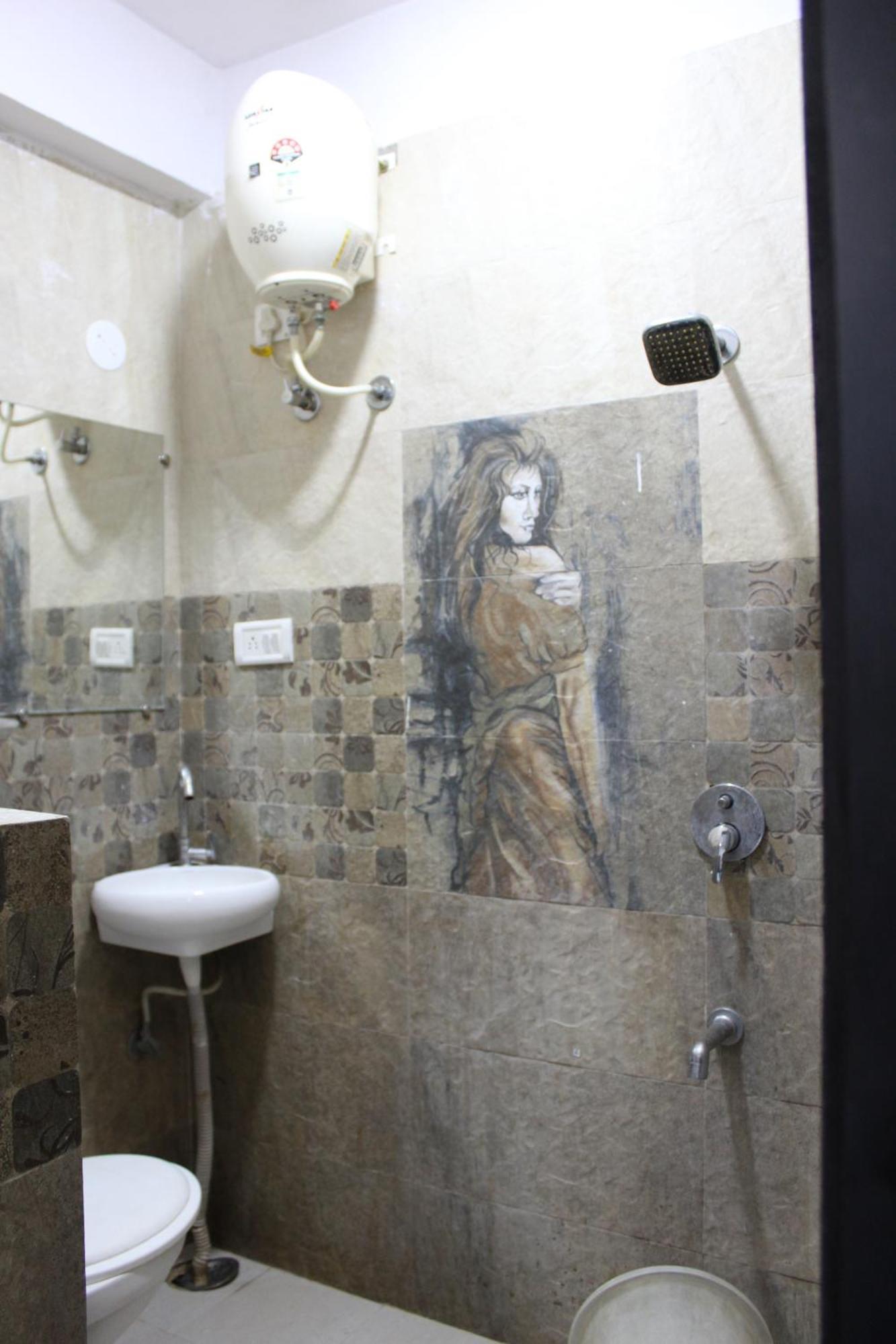 Hotel Quality Time Udaipur Ngoại thất bức ảnh